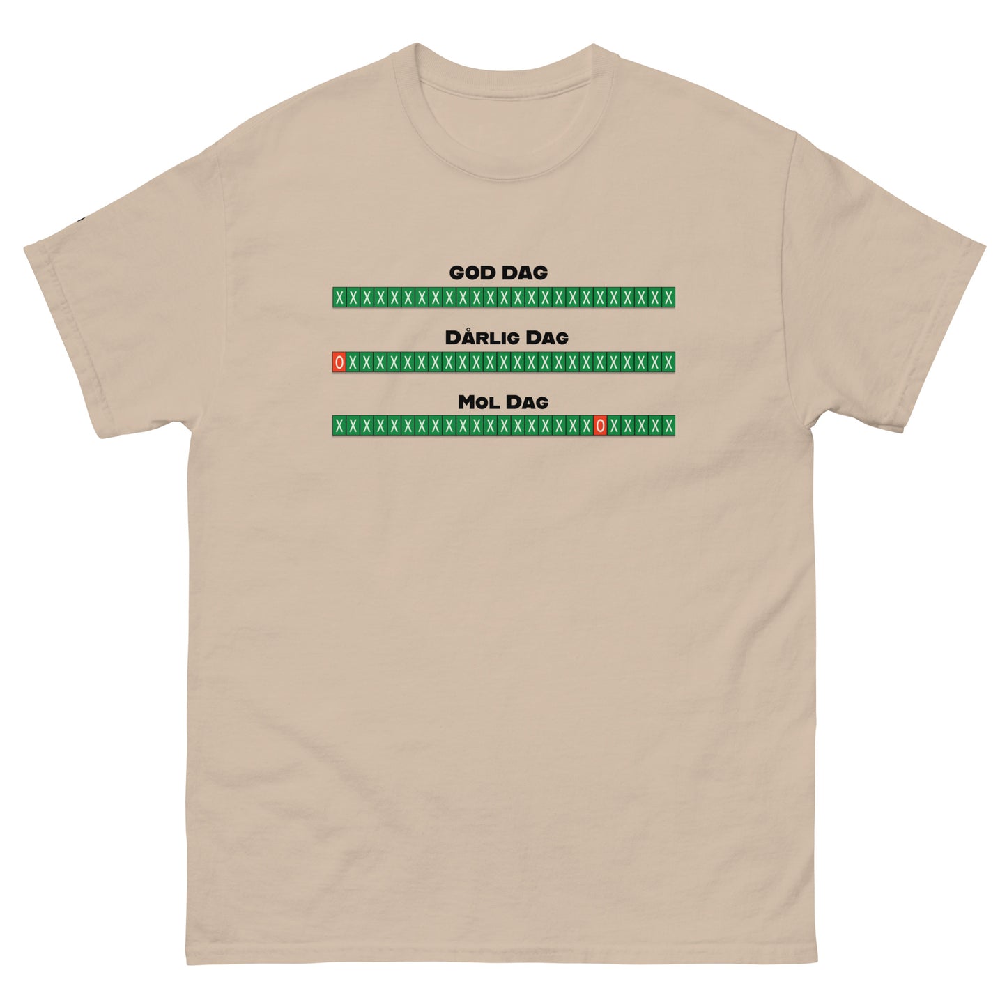 TrapCrackshots MOLDAG T-shirt Sand– humorous clay shooting shirt for men and women. Celebrates missing the 20th target, symbolizing frustrating shooting days and embracing the miss.